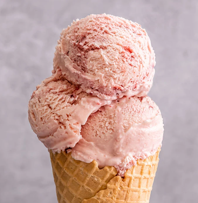 Lakes Ice Cream Crushed Strawberry — official flavour photograph